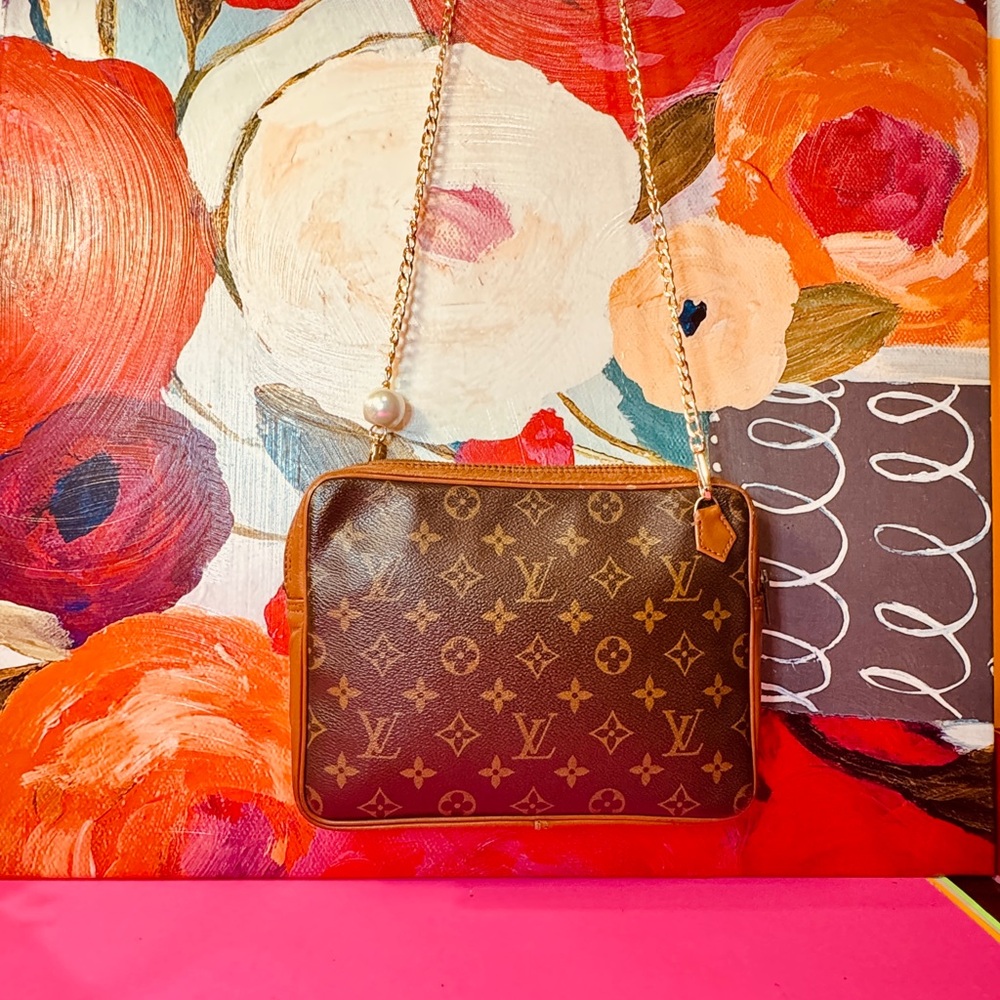 Sold out Louis Vuitton Tan and Brown Monogram Crossbody Bag - Picture 13 of 16